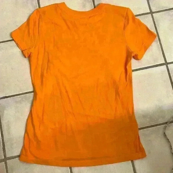 Nike Orange graphic Tshirt Size XS - Picture 6 of 6